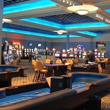 Riverwalk Casino Hotel Vicksburg Bagian luar foto