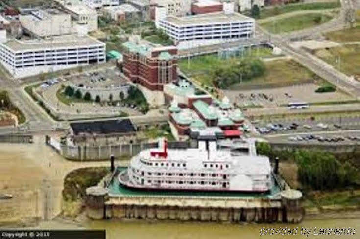 Riverwalk Casino Hotel Vicksburg Bagian luar foto