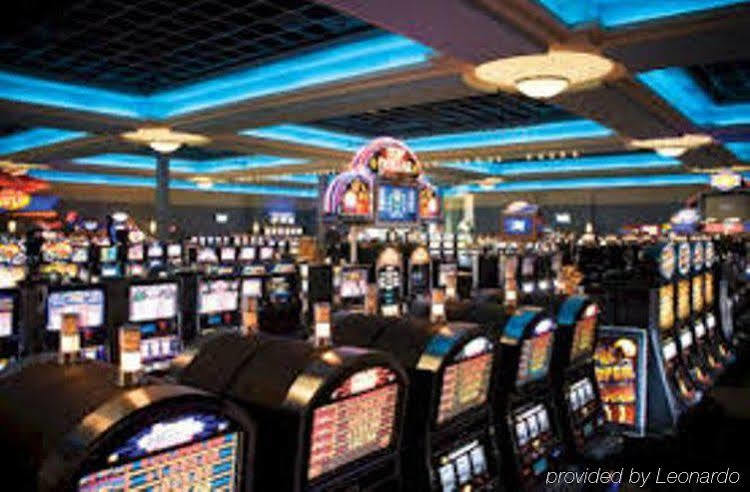 Riverwalk Casino Hotel Vicksburg Bagian luar foto